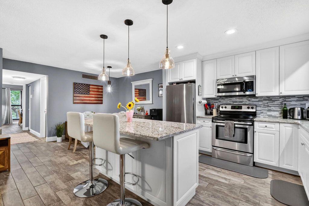 501 Dotterel Road 27c, Delray Beach, FL 33444