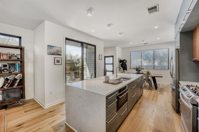 403 Swanee DR 2, Austin, TX 78752