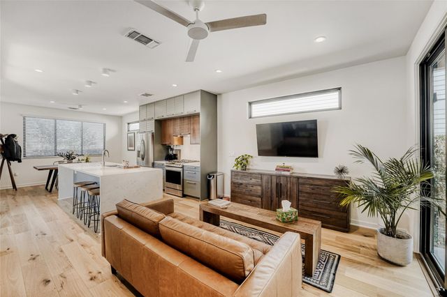 403 Swanee DR 2, Austin, TX 78752