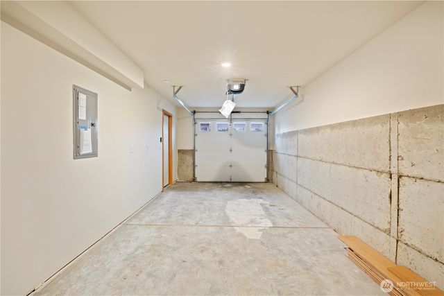 2844 B 22nd Avenue W, Seattle, WA 98199