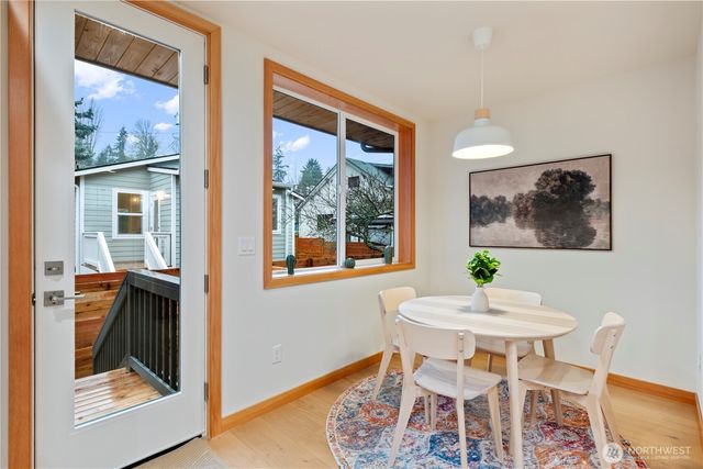 2844 B 22nd Avenue W, Seattle, WA 98199