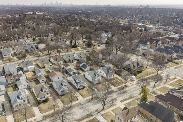 2434 N 59th STREET, Milwaukee, WI 53210