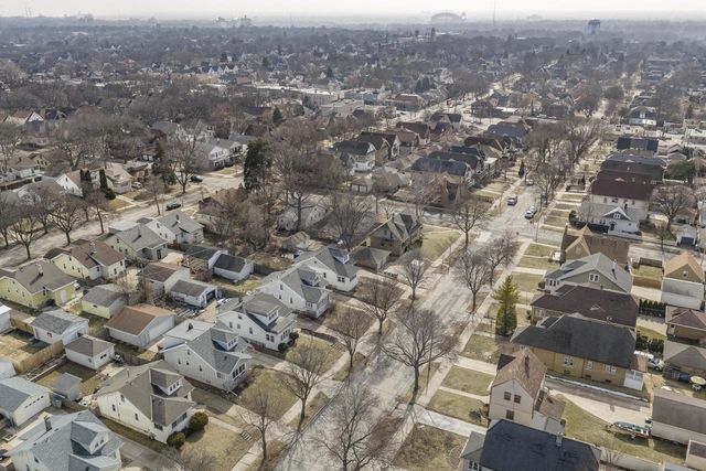 2434 N 59th STREET, Milwaukee, WI 53210