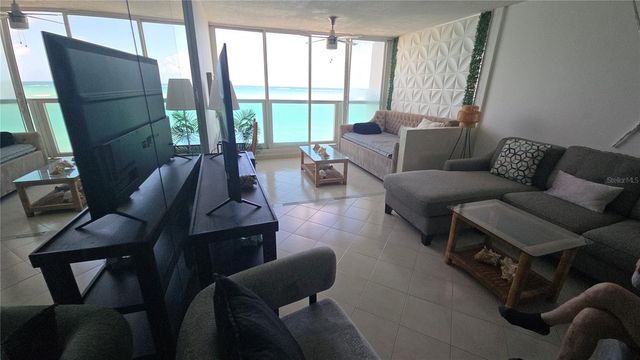 C5 AMAPOLA ST 5C, Carolina, PR 00979