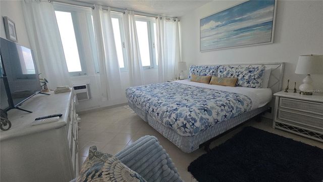 C5 AMAPOLA ST 5C, Carolina, PR 00979
