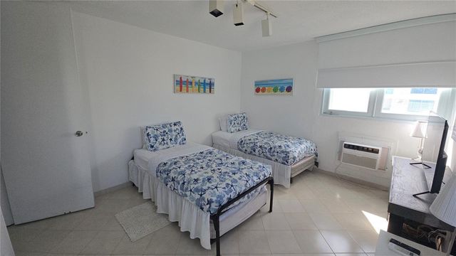 C5 AMAPOLA ST 5C, Carolina, PR 00979
