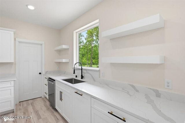 2421 W Sunlight Lane, Wasilla, AK 99654