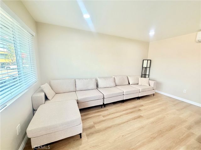 12511 Ramona Avenue C, Hawthorne, CA 90250