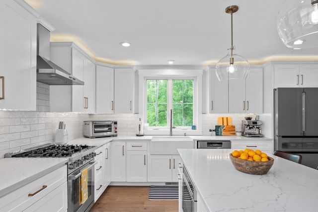 8 Colby Farm Ln C, Newburyport, MA 01950