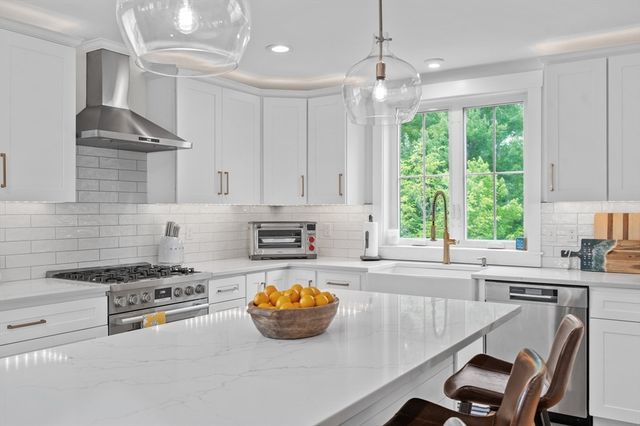 8 Colby Farm Ln C, Newburyport, MA 01950