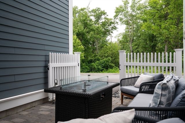 8 Colby Farm Ln C, Newburyport, MA 01950