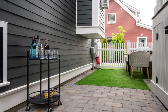 8 Colby Farm Ln C, Newburyport, MA 01950