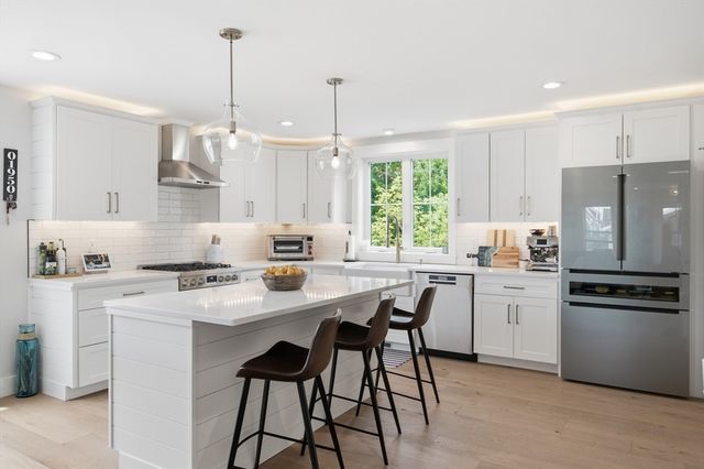 8 Colby Farm Ln C, Newburyport, MA 01950