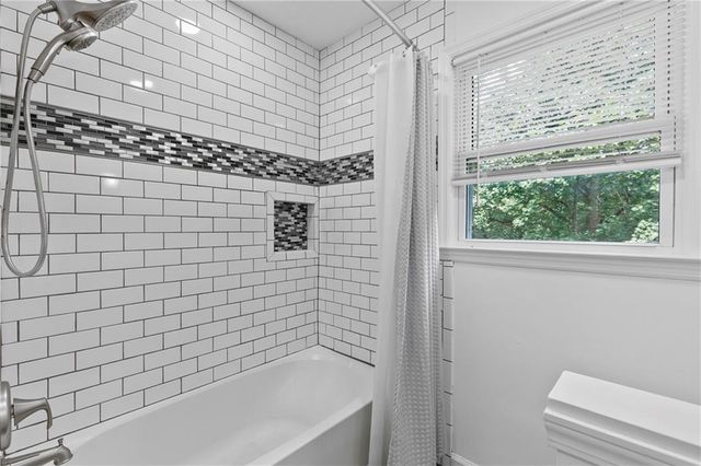 334 Justin Drive, Woodstock, GA 30188