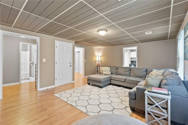 334 Justin Drive, Woodstock, GA 30188