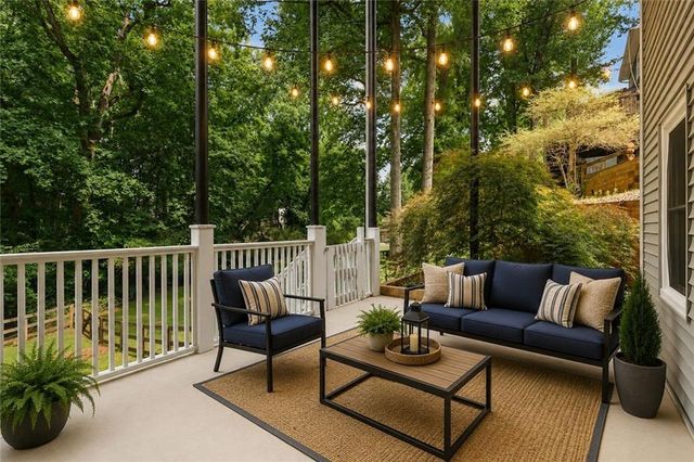 334 Justin Drive, Woodstock, GA 30188