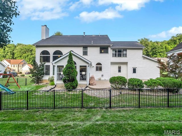 659 Southern Hills Drive, Eureka, MO 63025