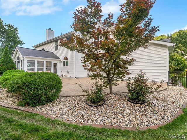 659 Southern Hills Drive, Eureka, MO 63025