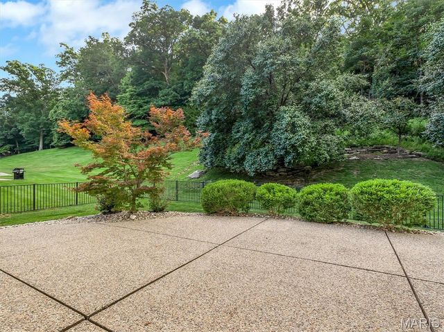 659 Southern Hills Drive, Eureka, MO 63025