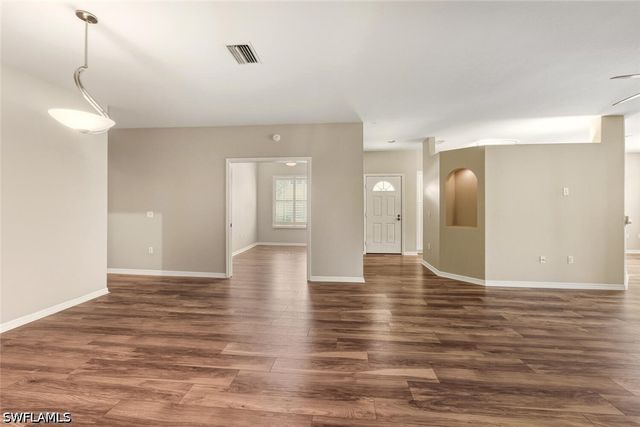 7005 Pinnacle LN 1501, Naples, FL 34110