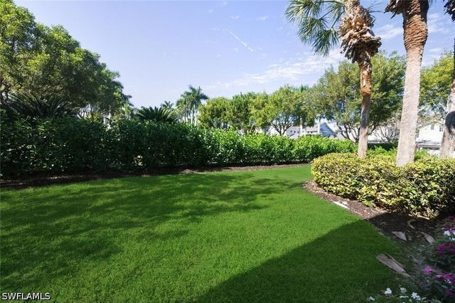 7005 Pinnacle LN 1501, Naples, FL 34110