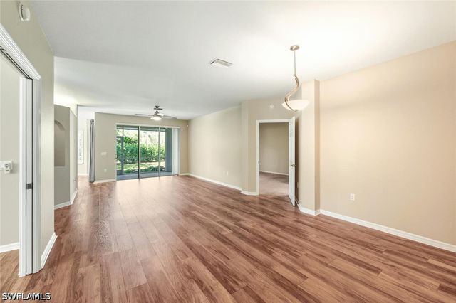 7005 Pinnacle LN 1501, Naples, FL 34110