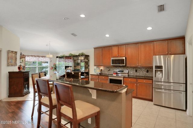 4620 PINE LAKE Drive, Middleburg, FL 32068