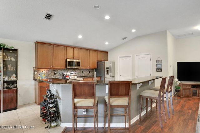 4620 PINE LAKE Drive, Middleburg, FL 32068