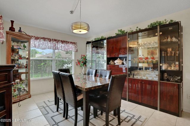 4620 PINE LAKE Drive, Middleburg, FL 32068