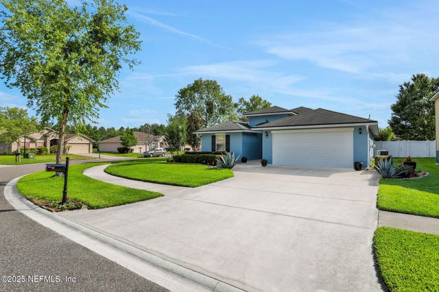 4620 PINE LAKE Drive, Middleburg, FL 32068