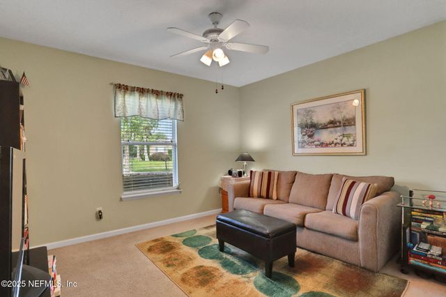 4620 PINE LAKE Drive, Middleburg, FL 32068