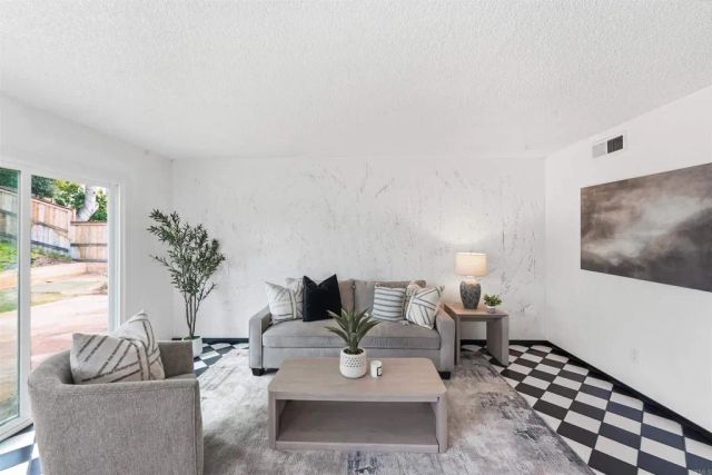 5359 Jazmin Court, San Diego, CA 92124
