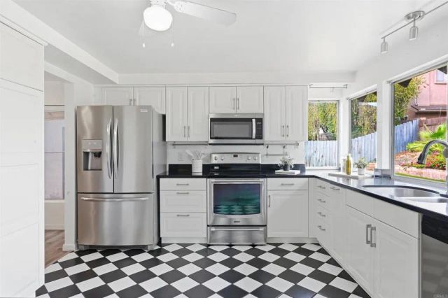 5359 Jazmin Court, San Diego, CA 92124