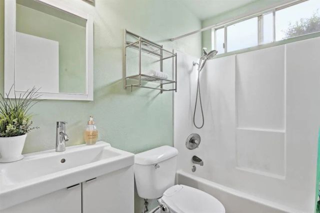 5359 Jazmin Court, San Diego, CA 92124