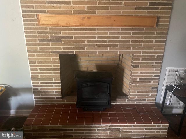 161 LAKESIDE DR, Laurel, DE 19956