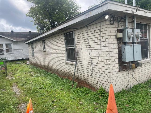 5118 Mallow Street, Houston, TX 77033