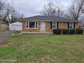 5603 Walnut Way, Louisville, KY 40229