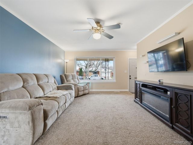 29134 Palomino Drive, Warren, MI 48093