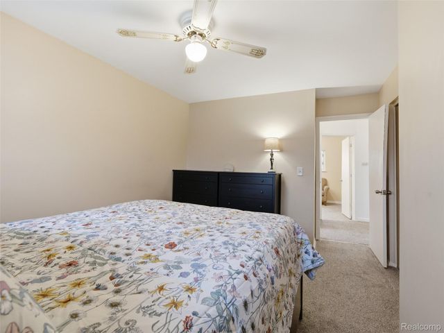 29134 Palomino Drive, Warren, MI 48093