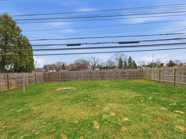 29134 Palomino Drive, Warren, MI 48093