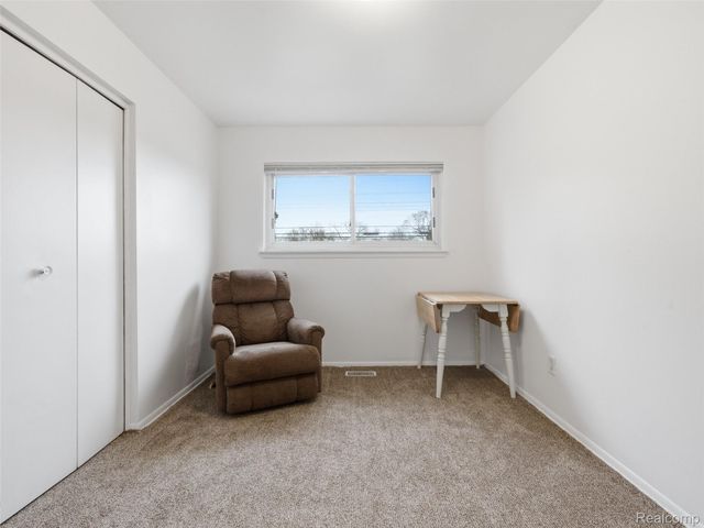 29134 Palomino Drive, Warren, MI 48093