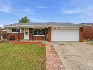 29134 Palomino Drive, Warren, MI 48093