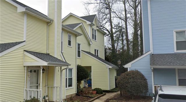 524 Pine Tops Ct, Virginia Beach, VA 23451