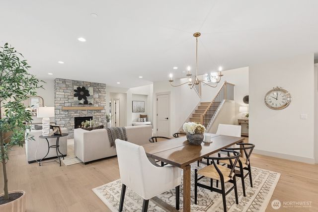 8427 200th Street SW, Edmonds, WA 98026