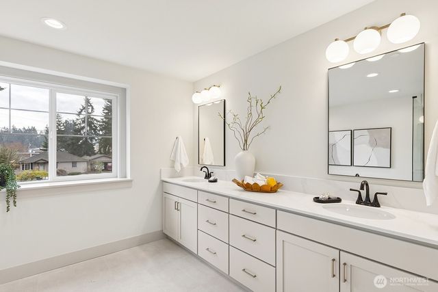 8427 200th Street SW, Edmonds, WA 98026