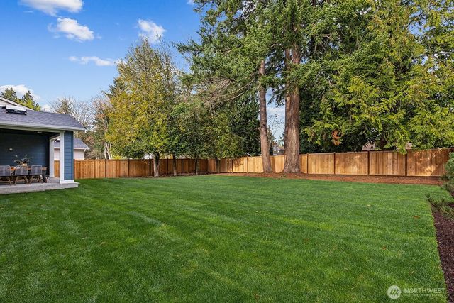 8427 200th Street SW, Edmonds, WA 98026