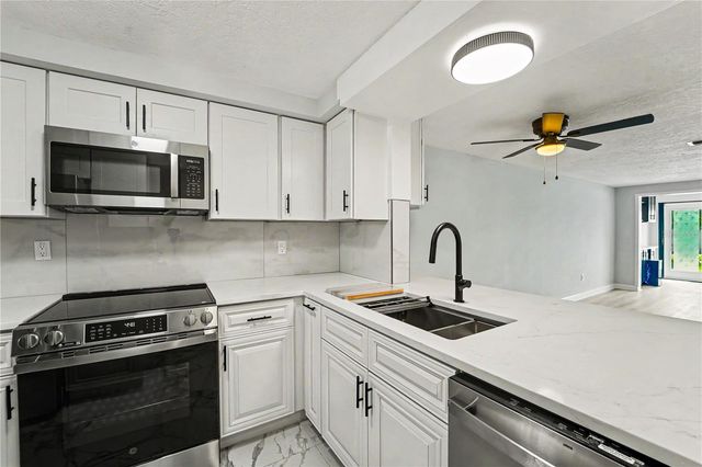 4247 STRATFORD DRIVE, New Port Richey, FL 34652