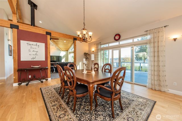 2984 W Sequim Bay Road, Sequim, WA 98382