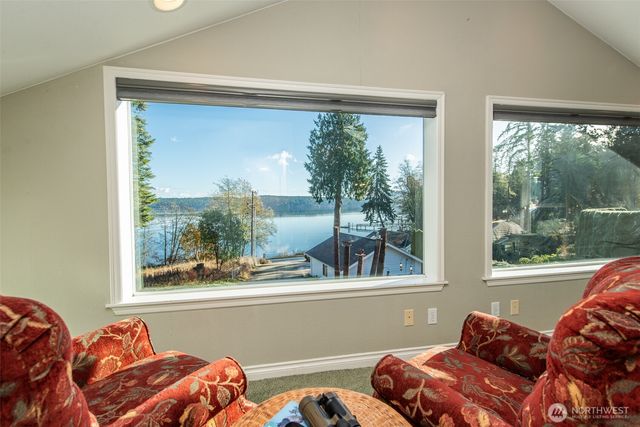 2984 W Sequim Bay Road, Sequim, WA 98382