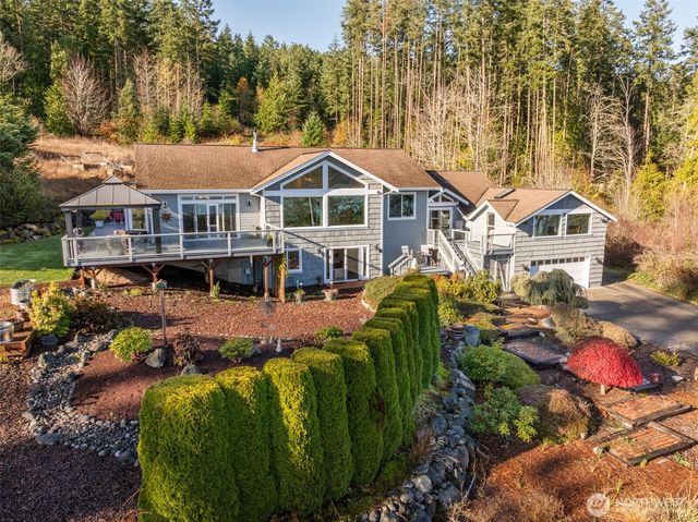 2984 W Sequim Bay Road, Sequim, WA 98382